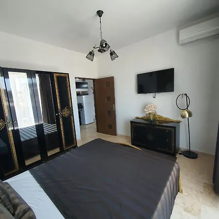 Black Gold Mamaia Nord 那沃达利
