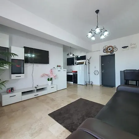 Black Gold Mamaia Nord 公寓